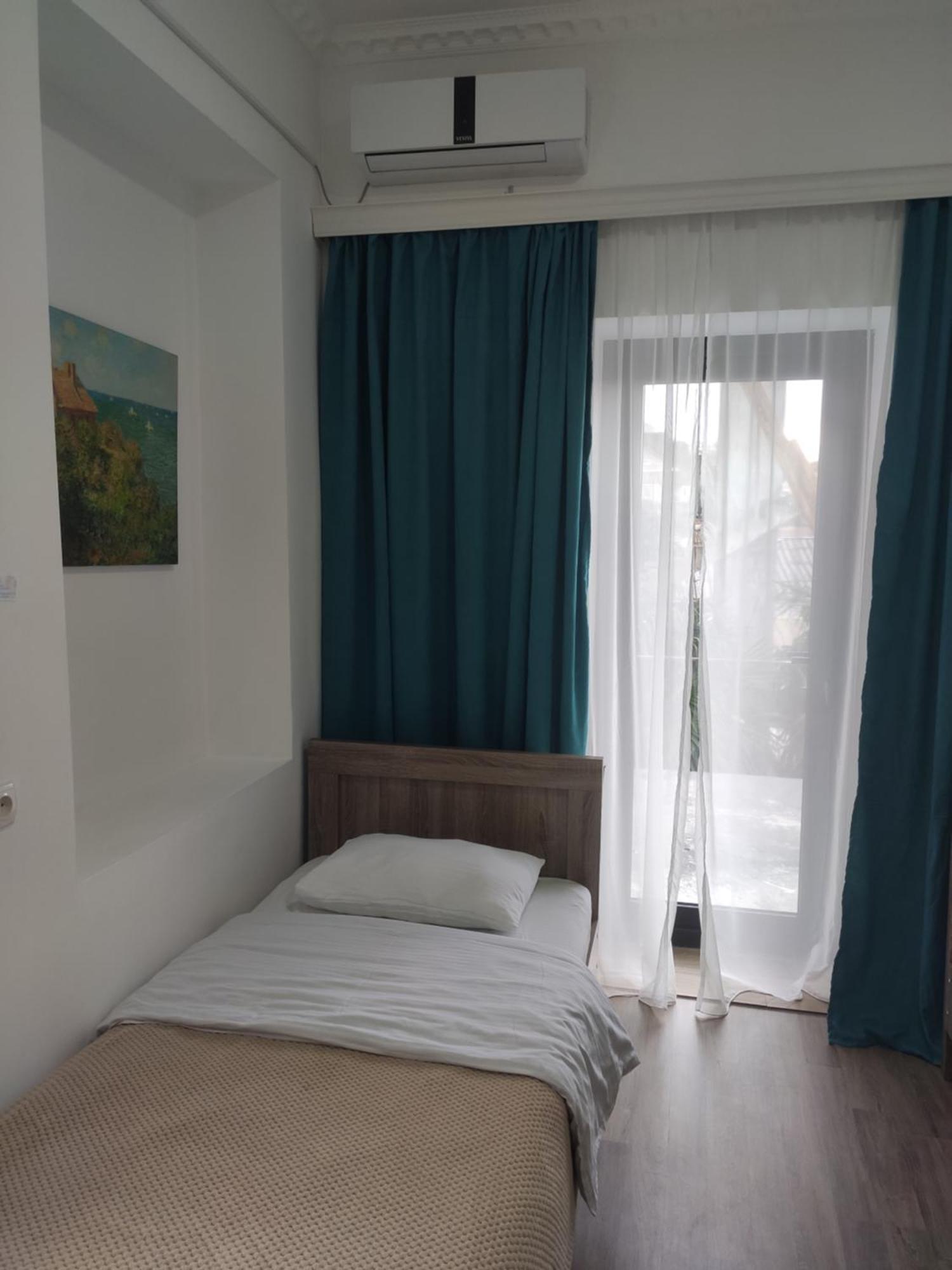 Family Нotel Banuri Kutaissi Exterior foto